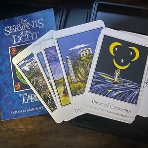 The Servants of the light tarot